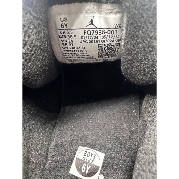 Air Jordan 4 RM GS “Black Light Bone” size 6y/7.5 women’s - Picture 6 of 6